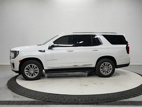 Used 2021 GMC Yukon SLT w/ SLT Premium Package RWD image 4