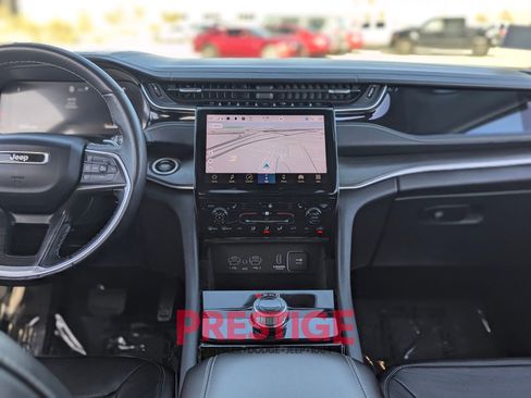 Used 2022 Jeep Grand Cherokee Limited w/ Trailer Tow Prep Group (B) image 22