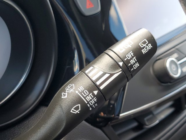 Used 2020 Buick Envision Essence w/ Experience Buick Package AWD/4WD image 14