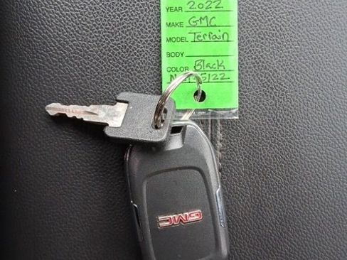 Used 2022 GMC Terrain SLE w/ Driver Convenience Package image 20