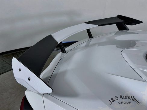 Used 2021 Chevrolet Corvette Stingray Premium Cpe w/ Z51 Performance Package RWD image 43