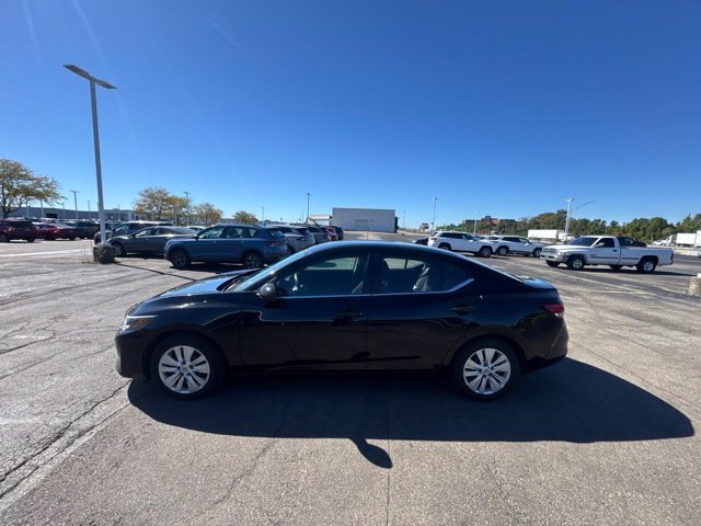 Used 2024 Nissan Sentra S FWD image 4