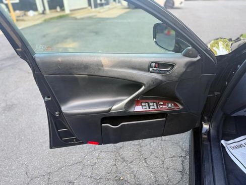 Used 2008 Lexus IS 250 AWD w/ Premium Pkg image 9