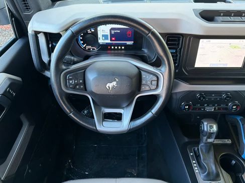 Used 2023 Ford Bronco Wildtrak AWD/4WD image 14