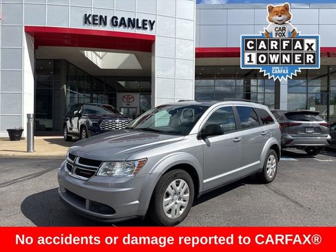 Used 2020 Dodge Journey SE FWD image 1