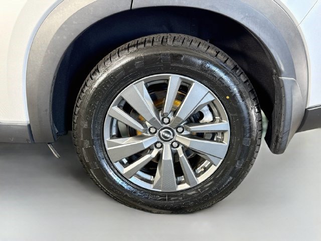 Used 2022 Nissan Pathfinder SV w/ SV Premium Package AWD/4WD image 33