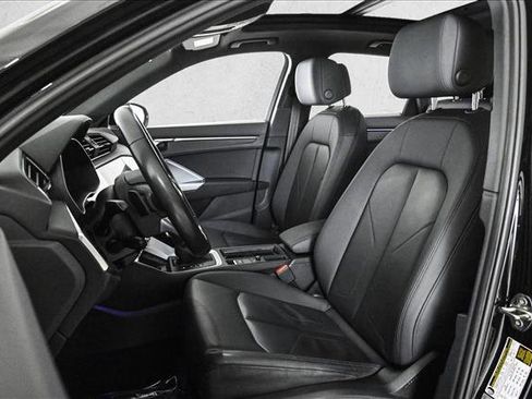 Used 2021 Audi Q3 2.0T Premium Plus image 17