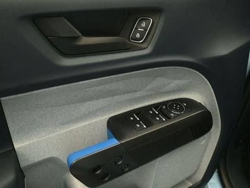New 2026 Ford Maverick XLT w/ XLT Luxury Package FWD image 13