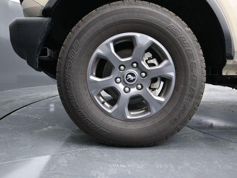 Used 2025 Ford Bronco Big Bend image 14