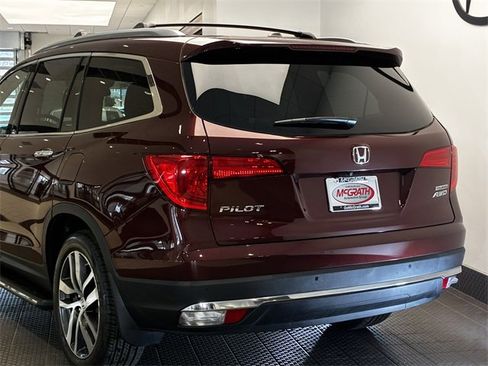 Used 2018 Honda Pilot Touring image 5