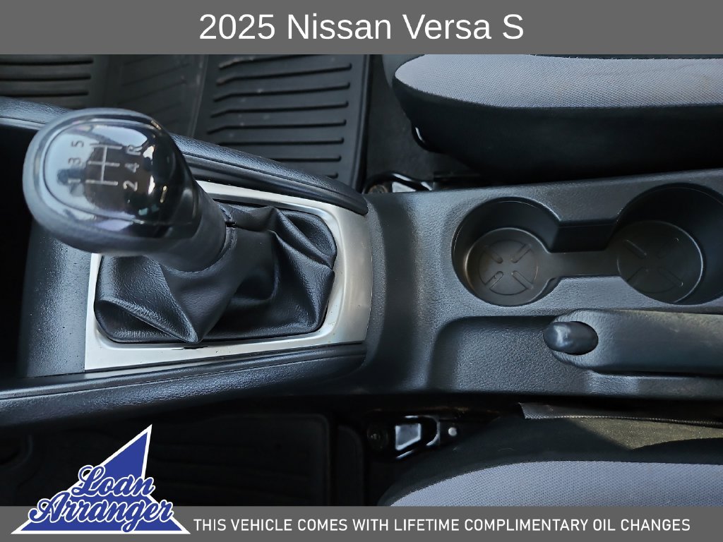 Used 2025 Nissan Versa S FWD image 28