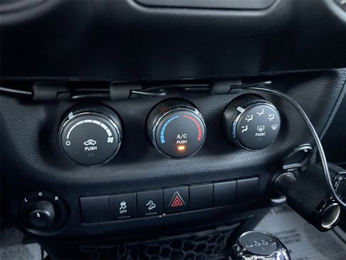 Used 2015 Jeep Wrangler Unlimited Sport w/ Quick Order Package 24S image 14