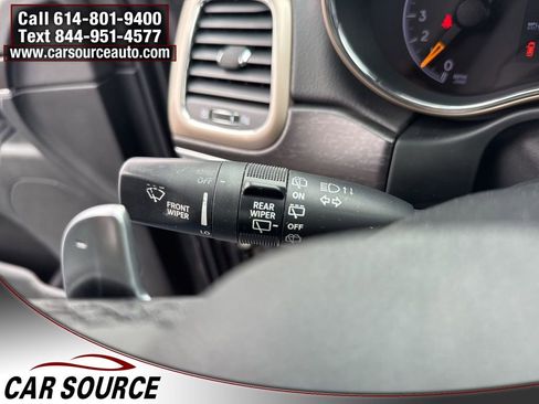 Used 2015 Jeep Grand Cherokee Limited w/ Trailer Tow Group IV image 27