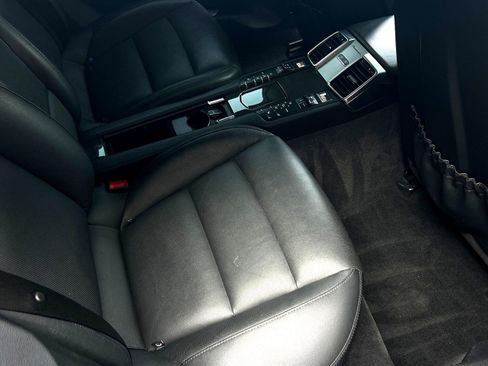 Used 2015 Porsche Panamera 4S image 44