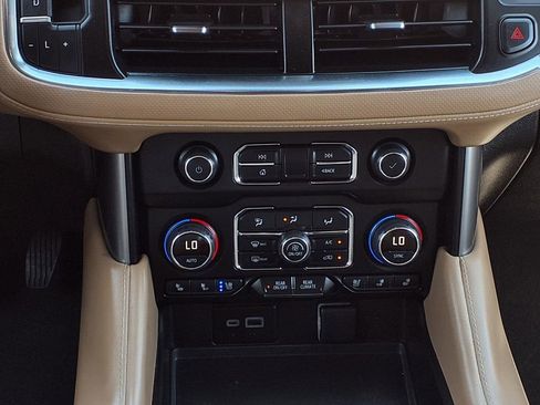 Used 2024 Chevrolet Tahoe Premier image 15