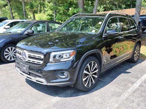 Used 2021 Mercedes-Benz GLB 250 4MATIC image 3