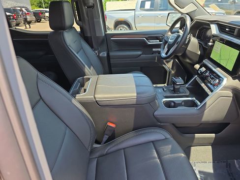 Used 2026 GMC Sierra 1500 Denali AWD/4WD image 10
