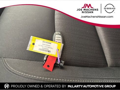 Used 2025 Nissan Altima 2.5 SV image 27