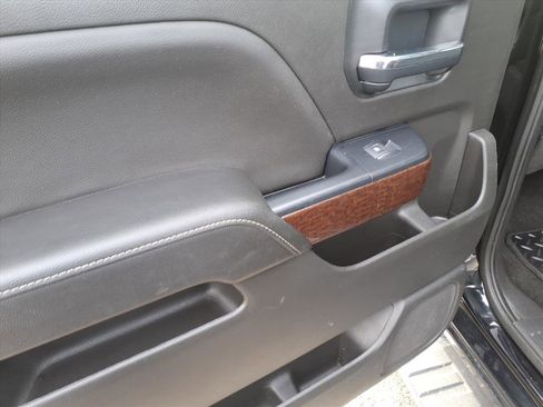 Used 2018 GMC Sierra 1500 SLE image 15