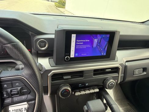 Used 2025 Toyota 4Runner SR5 image 18