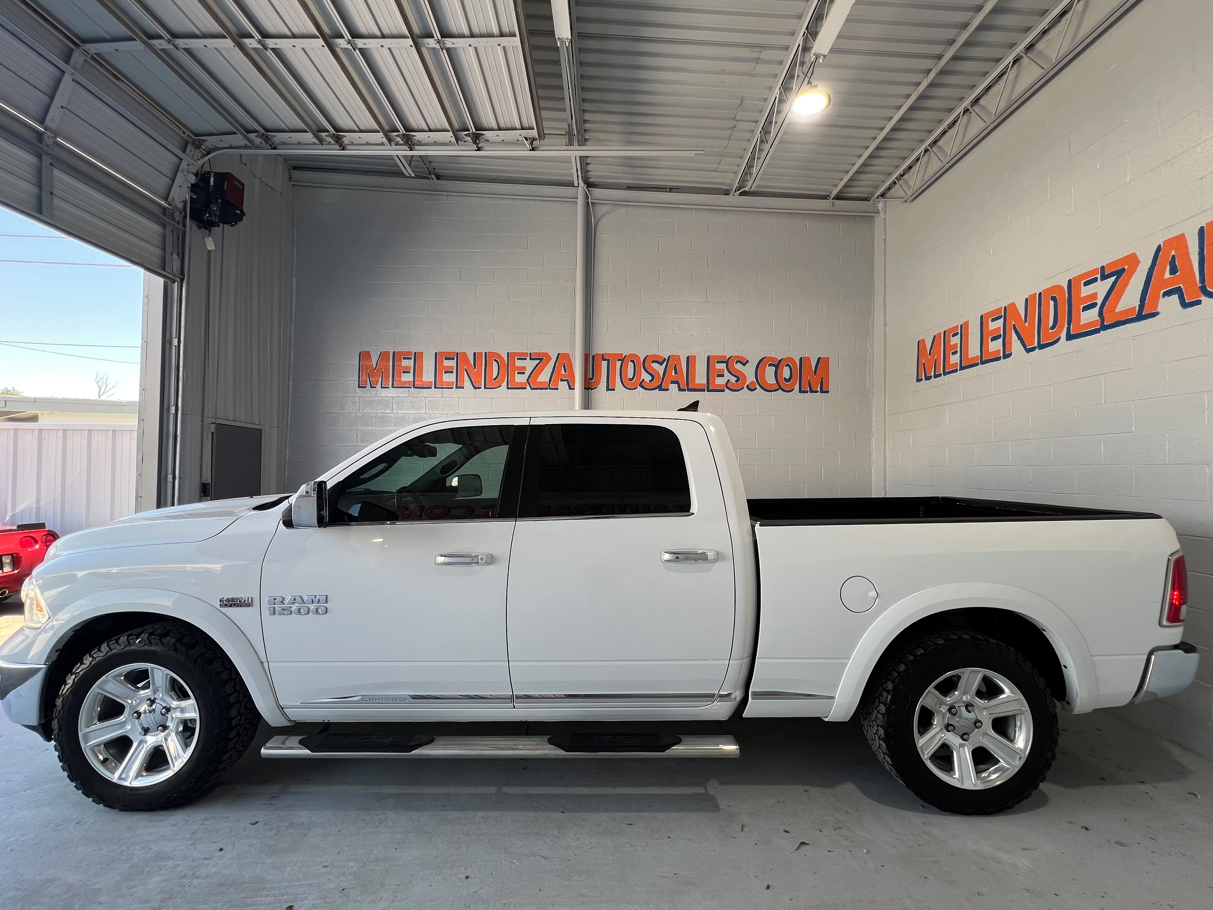 Used 2016 RAM 1500 Limited AWD/4WD image 2