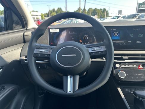 New 2025 Hyundai Tucson SEL image 18