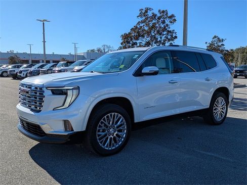 Used 2024 GMC Acadia Denali image 8