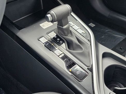 New 2026 Kia Niro LX image 23