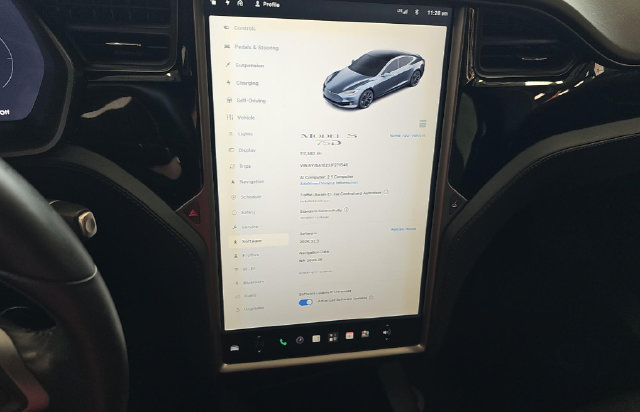 Used 2018 Tesla Model S 75D AWD/4WD image 14
