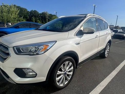 Used 2017 Ford Escape Titanium AWD/4WD image 1