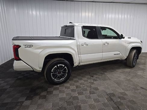 Used 2024 Toyota Tacoma TRD Sport w/ TRD Sport Premium Package AWD/4WD image 3