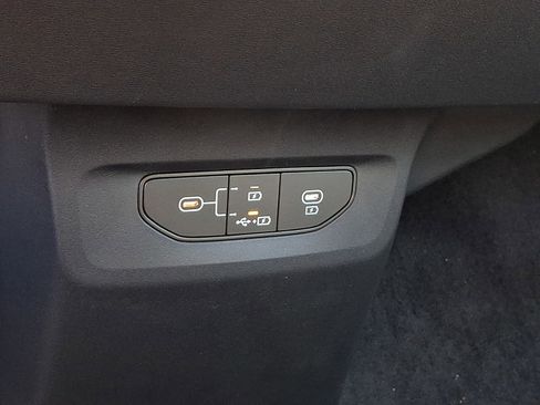 New 2025 Kia EV6 Light w/ Light LR Technology Package image 13