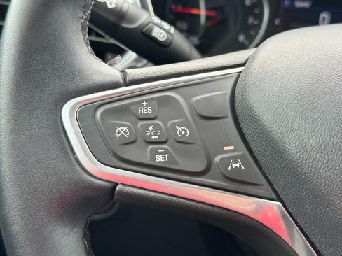 Used 2023 Chevrolet Equinox LT FWD image 16