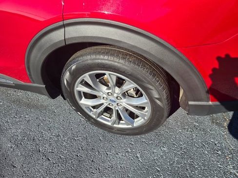 Used 2021 Ford Explorer Limited w/ Equipment Group 301A image 22