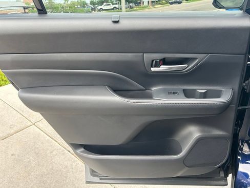 Used 2025 Toyota Grand Highlander AWD Hybrid image 27