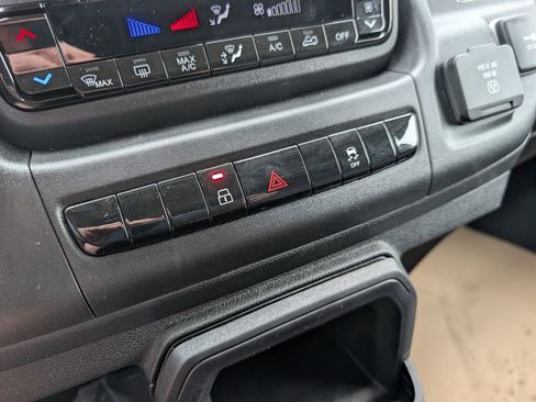 New 2026 RAM ProMaster 2500 w/ Convenience Group image 30