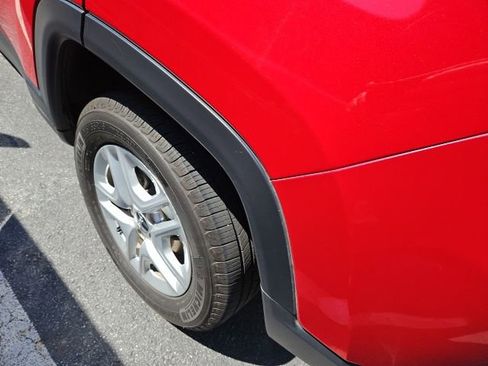 Used 2019 Jeep Compass Sport image 10