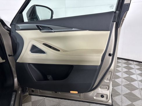 Used 2023 INFINITI QX60 Luxe w/ Performance Audio Package image 30