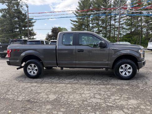 Used 2015 Ford F150 XL w/ Equipment Group 101A Mid AWD/4WD image 4