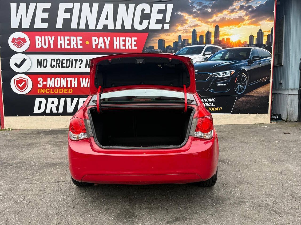 Used 2015 Chevrolet Cruze LT w/ Technology Package FWD image 20