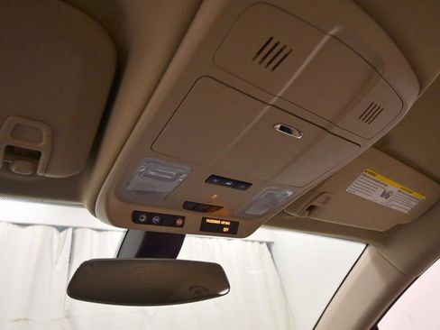 Used 2017 Buick Envision Essence image 27