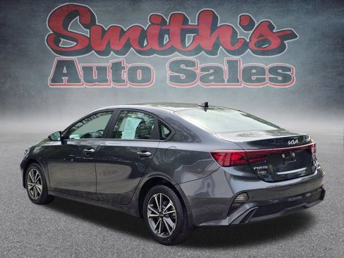 Used 2024 Kia Forte LXS FWD image 4