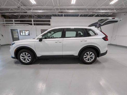 Used 2023 Honda CR-V LX image 12