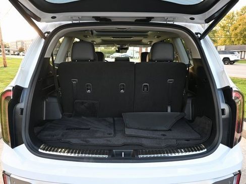 Used 2025 Kia Telluride SX image 23