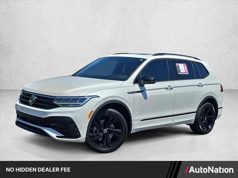 Used 2024 Volkswagen Tiguan SE R-Line FWD image 1