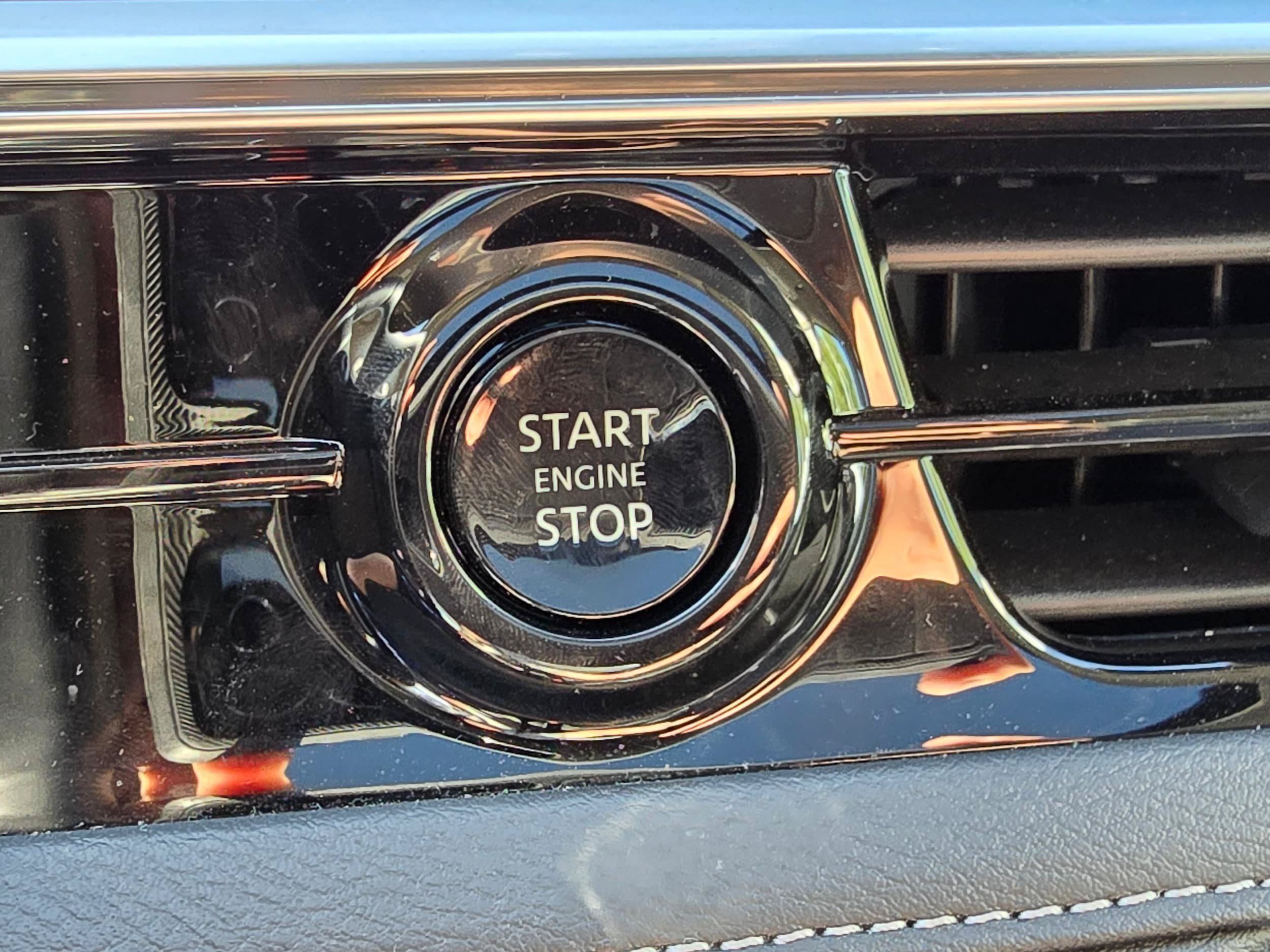 Used 2025 INFINITI QX80 Sensory AWD/4WD image 24