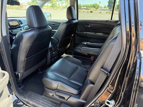 Used 2017 Honda Pilot Elite image 25