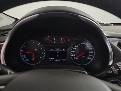 Used 2022 Chevrolet Malibu LT FWD image 15
