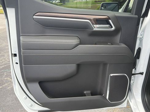 New 2026 Chevrolet Silverado 1500 LT w/ Convenience Package II RWD image 17