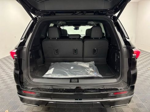 New 2026 Buick Enclave Avenir w/ Super Cruise Package image 13